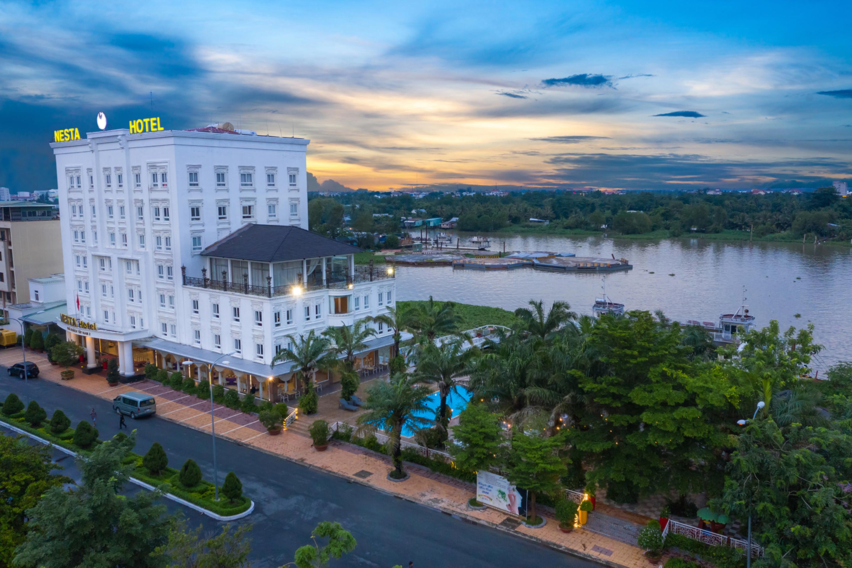 Nesta Hotel Кан То Екстериор снимка
