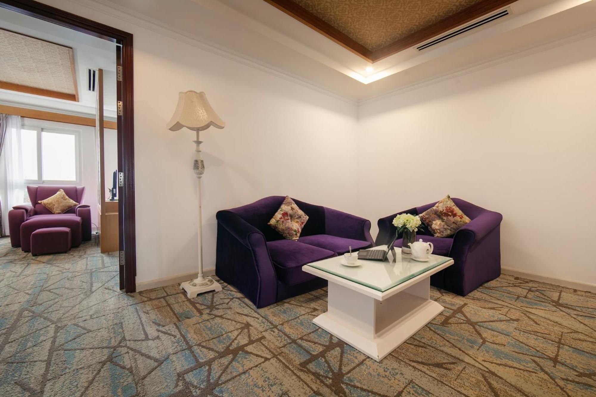 Nesta Hotel Кан То Екстериор снимка