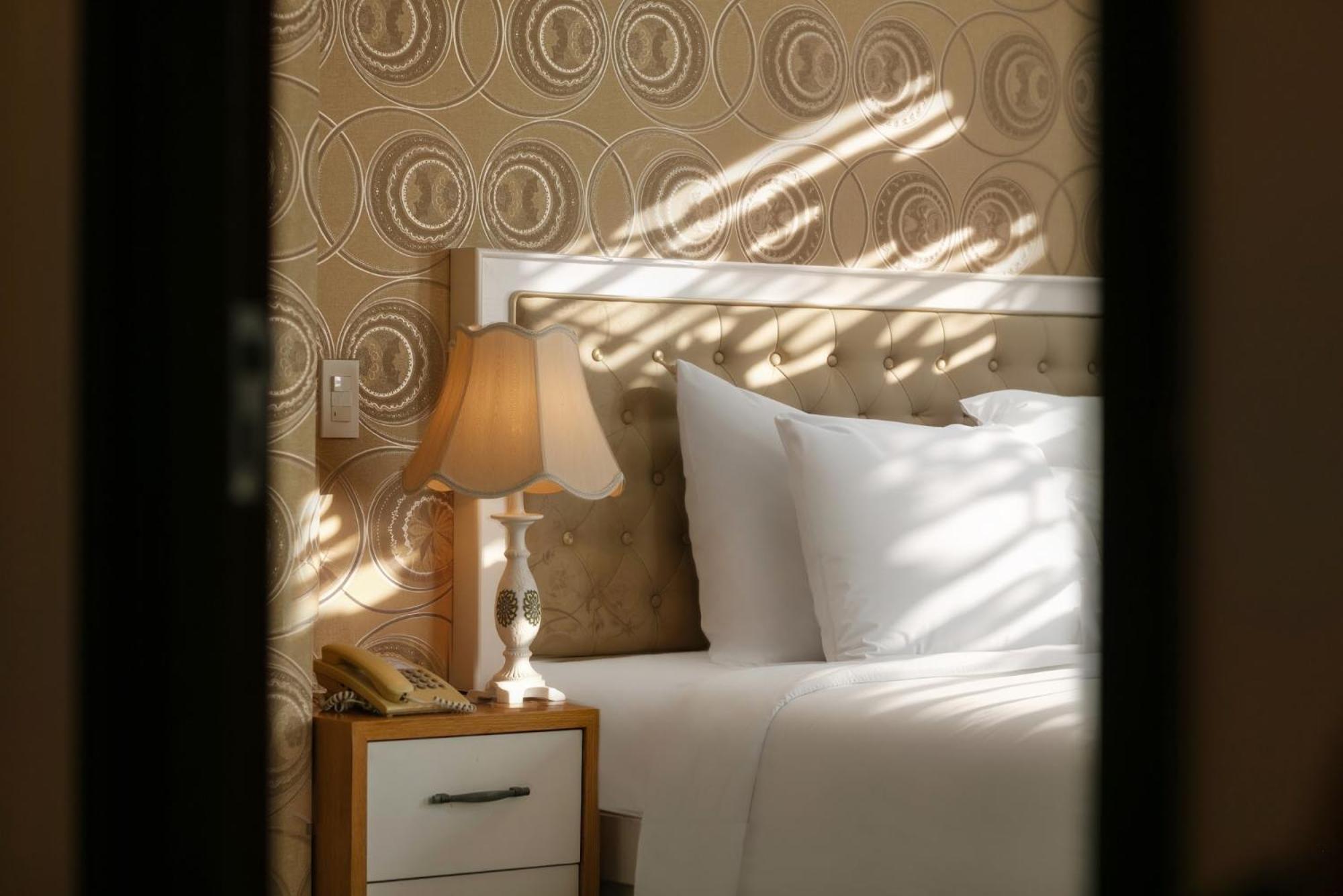 Nesta Hotel Кан То Екстериор снимка